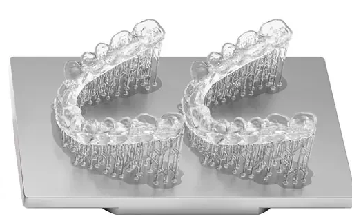 Clear splints printed on the large build platform